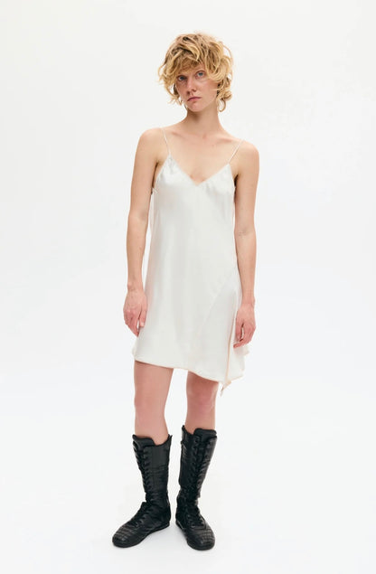 Сукня молочна