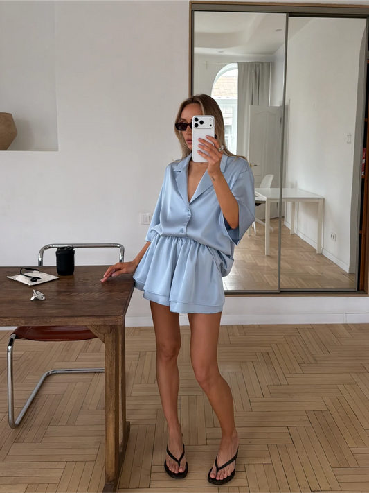 TWEN2'S Шорти сатинові подвійні Ice Blue блакитні